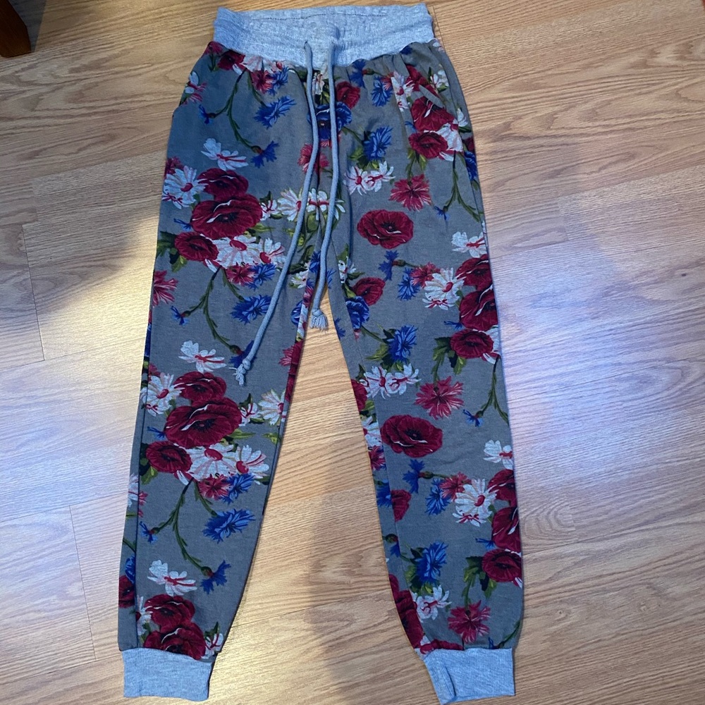 Floral joggers